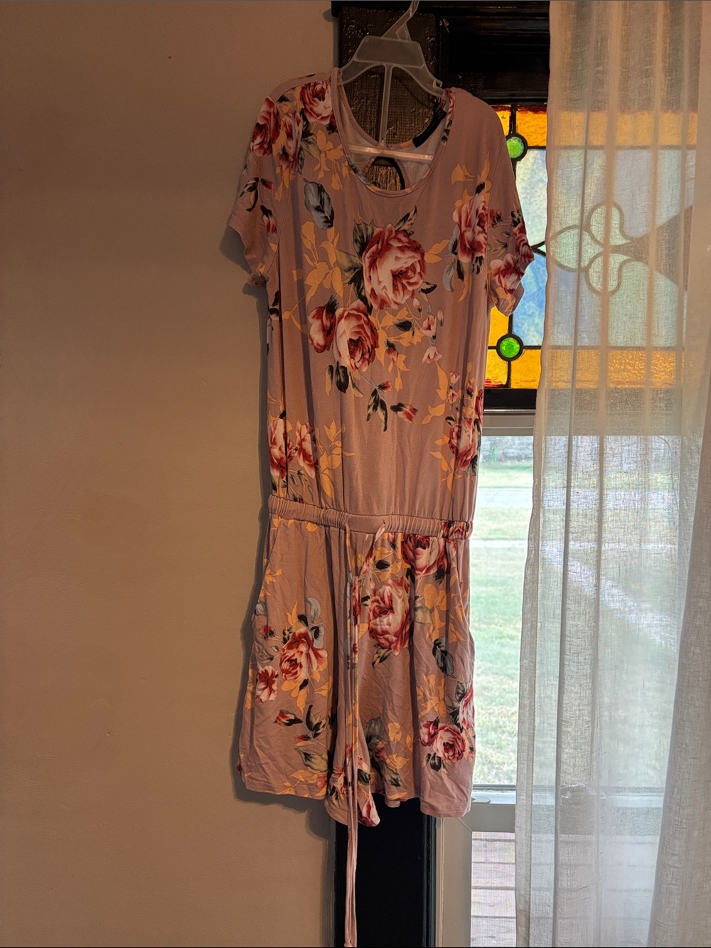 Floral Short Sleeve Tie-Waist Romper- Pink